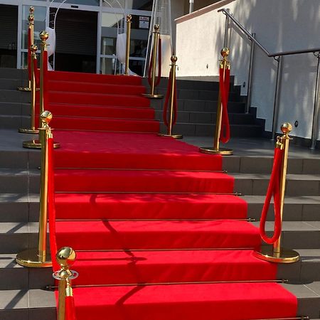 Hotel Bialy Walbrzych Ngoại thất bức ảnh