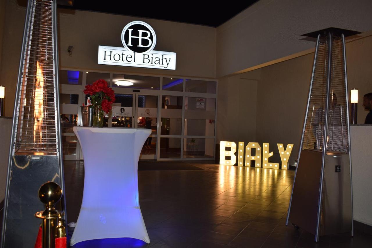 Hotel Bialy Walbrzych Ngoại thất bức ảnh